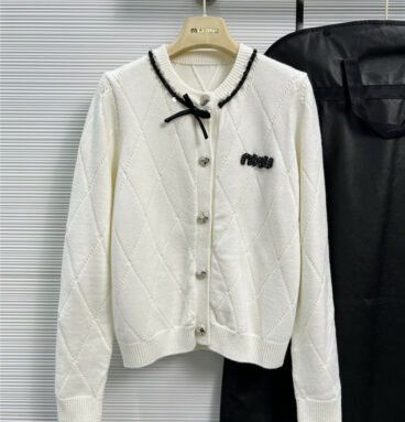 miumiu short knitted long-sleeved cardigan