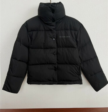 𝐀𝐜𝐧𝐞 𝐒𝐭𝐮𝐝𝐢𝐨s stand collar short down jacket