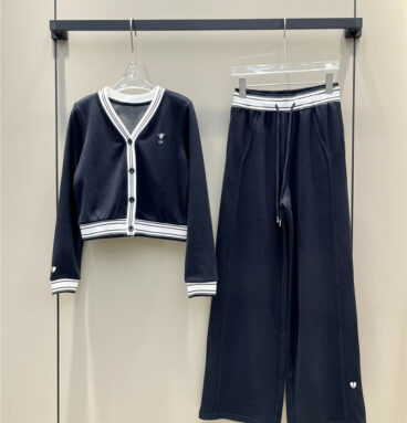 dior contrast large V-neck cardigan + wide-leg pants suit