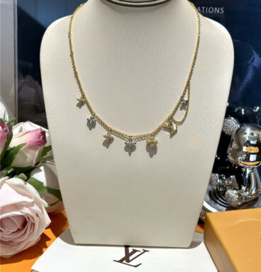 louis vuitton LV new flower necklace