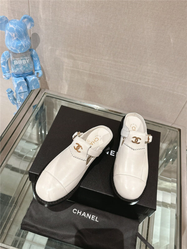 chanel half slippers thick heel toe mules