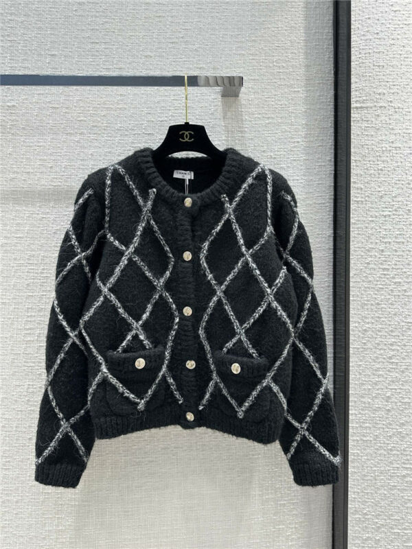 chanel hand-sewn cable-web rhombus knit cardigan