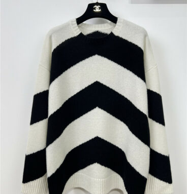 valentino inverted V striped cashmere sweater