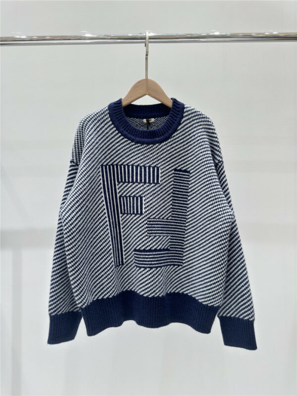 fendi contrasting letter crew neck knitted long sleeves