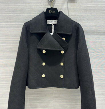 Dior's popular age-reducing lapel suit jacket