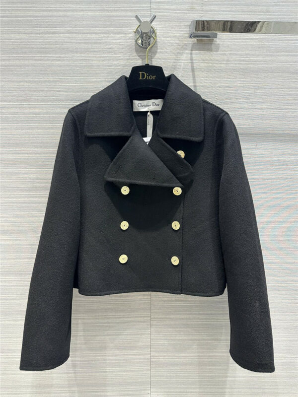 Dior's popular age-reducing lapel suit jacket