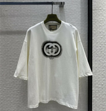 gucci spray printed logo letter T-shirt