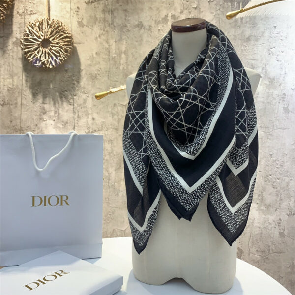 dior rhombus versatile houndstooth scarf
