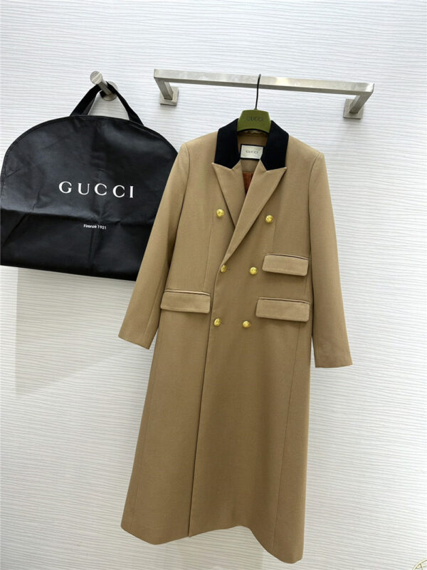 gucci double breasted contrast lapel coat