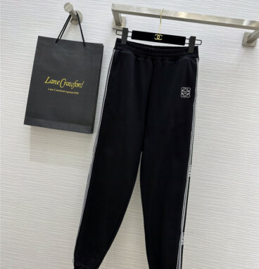casual sweatpants decorated with loewe logo webbing