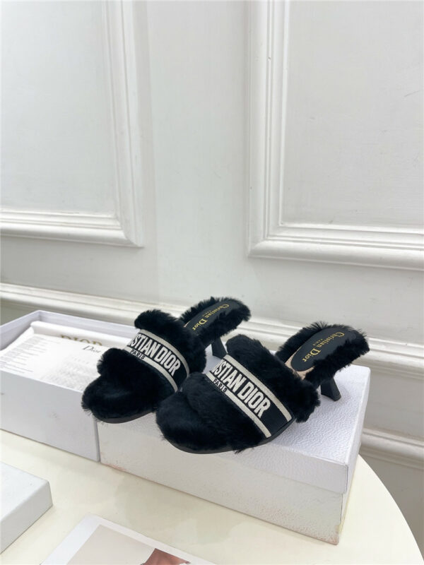 Dior classic embroidered wool slippers