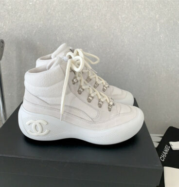 chanel new limited edition coco neige snow boots