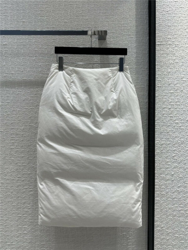 prada white down hip-hugging long skirt