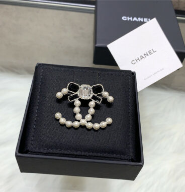 chanel black and white bow brooch