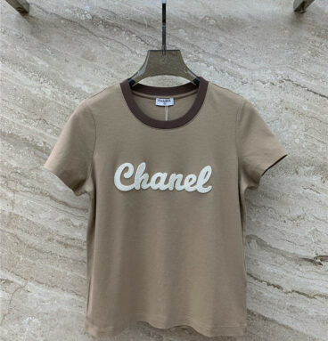 chanel contrast logo short-sleeved T-shirt