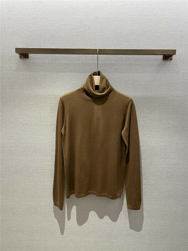 MaxMara fashionable turtleneck wool bottoming shirt