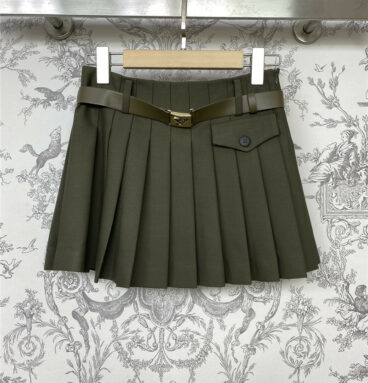 prada new early spring pleated skirt