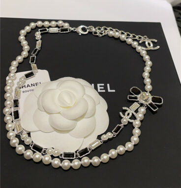 chanel small incense necklace