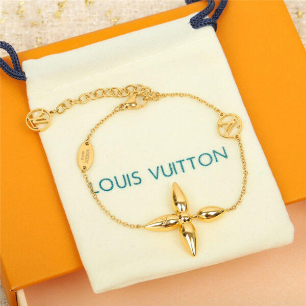 louis vuitton LV new bracelet necklace