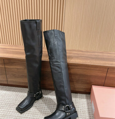 𝐀𝐜𝐧𝐞 𝐒𝐭𝐮𝐝𝐢𝐨s new square toe buckle metal ring mid-calf boots