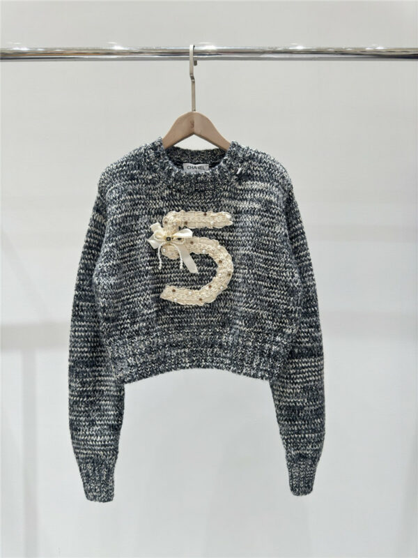 chanel round neck knitted long sleeves