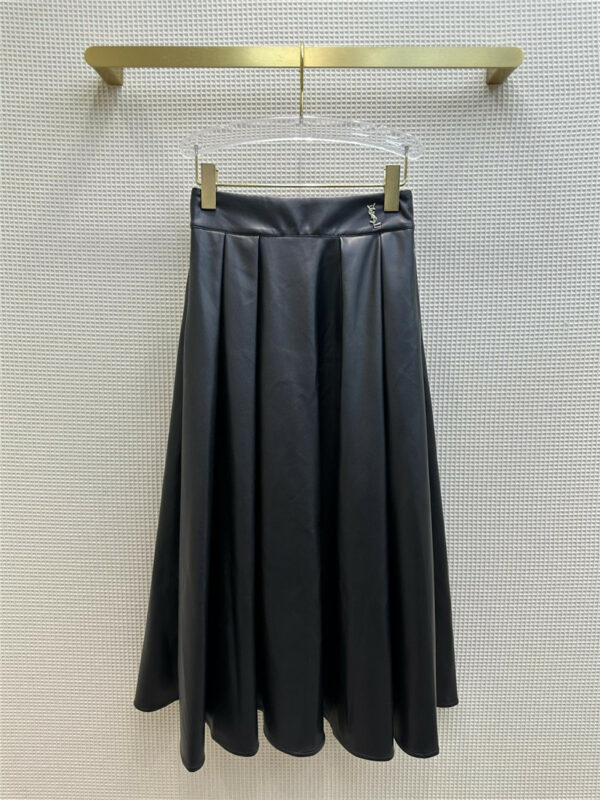 YSL new pleated skirt