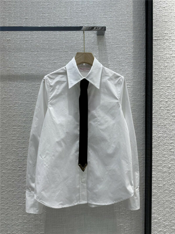 valentino hardware V-button tie white shirt