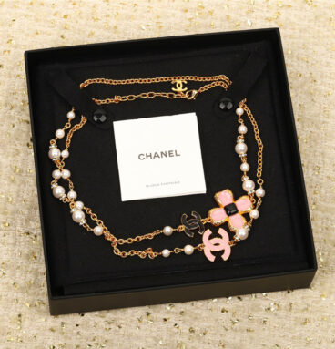chanel four leaf clover double c sweater chain