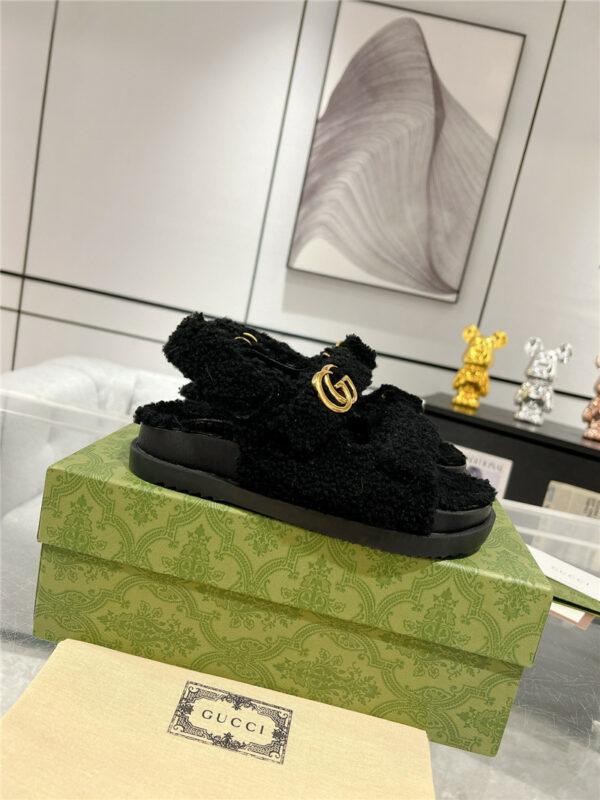 gucci double G lambswool sandals