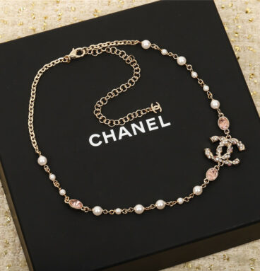 chanel pink pearl double c necklace