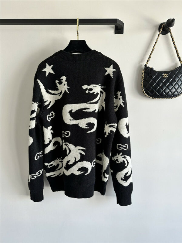 gucci new year limited edition crew neck sweater