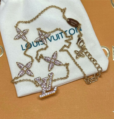 louis vuitton LV diamond four-leaf clover necklace