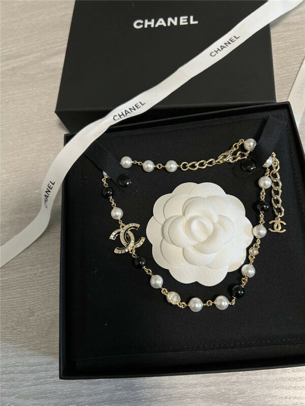 chanel black enamel double c black and white pearl necklace