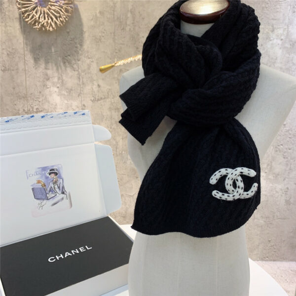 chanel color knitted cashmere scarf