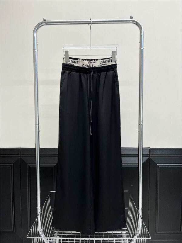 chanel new style casual pants