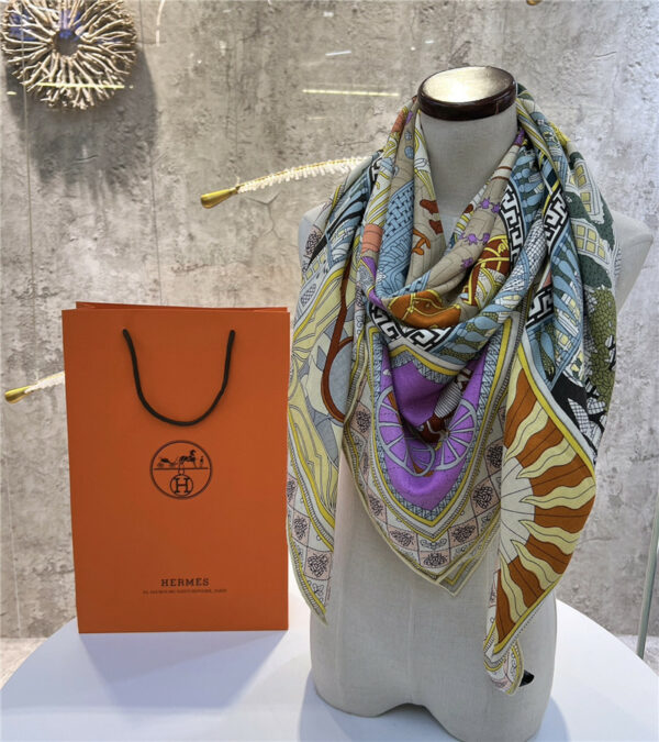 Hermès cashmere and silk-blend shawl