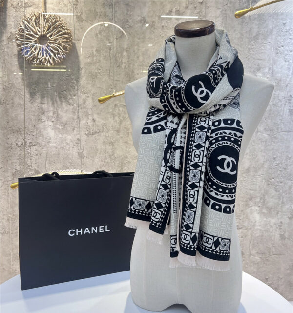 chanel spring and autumn double C logo scarf