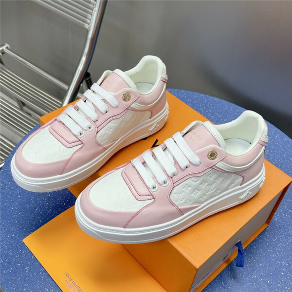 louis vuitton LV new color matching white shoes