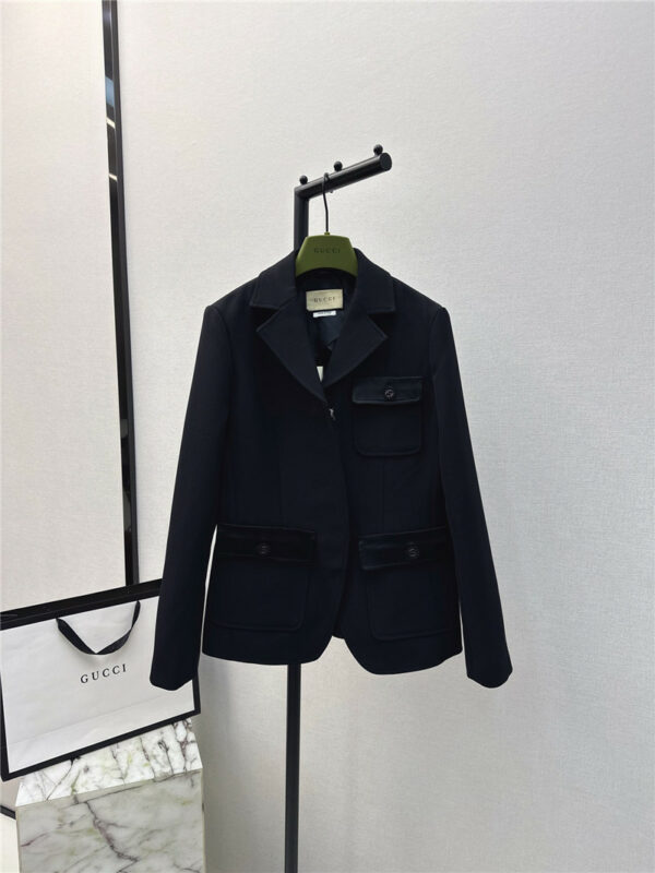gucci new black mini suit with pocket patchwork