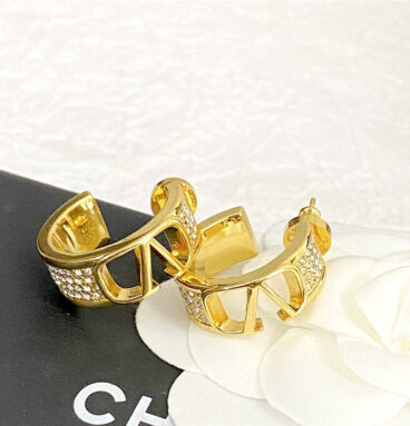 valentino rhinestone C ring earrings