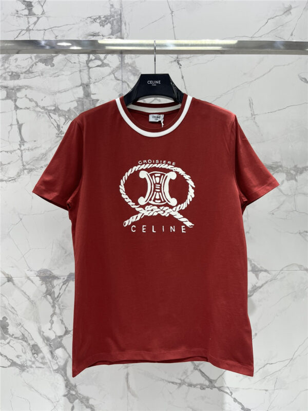 celine simple and versatile T-shirt
