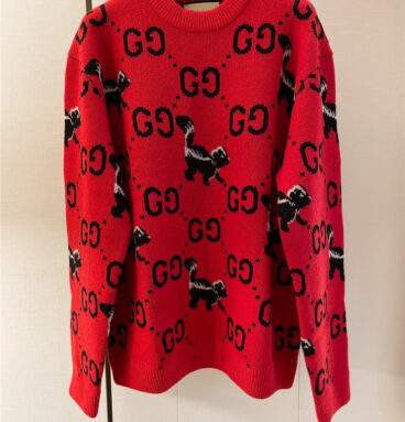 gucci double G and weasel jacquard crew neck sweater