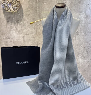 chanel houndstooth scarf