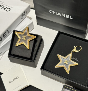 chanel transparent five-pointed star brooch