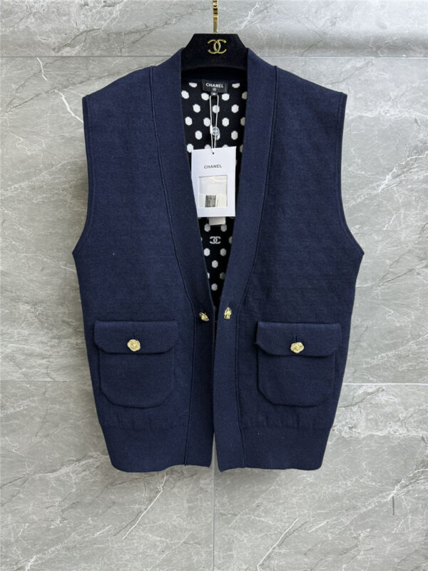 chanel blue knitted vest
