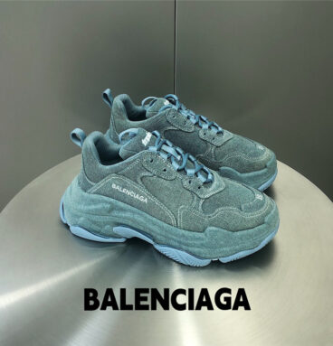 Balenciaga dad shoes