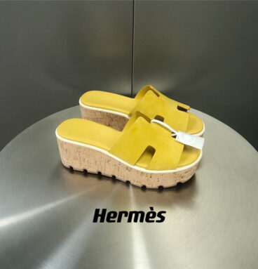 Hermès new color platform sandals