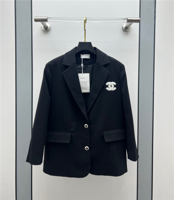 chanel chest embroidered double c blazer