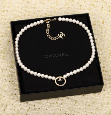 chanel multifunctional pearl necklace