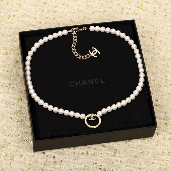 chanel multifunctional pearl necklace